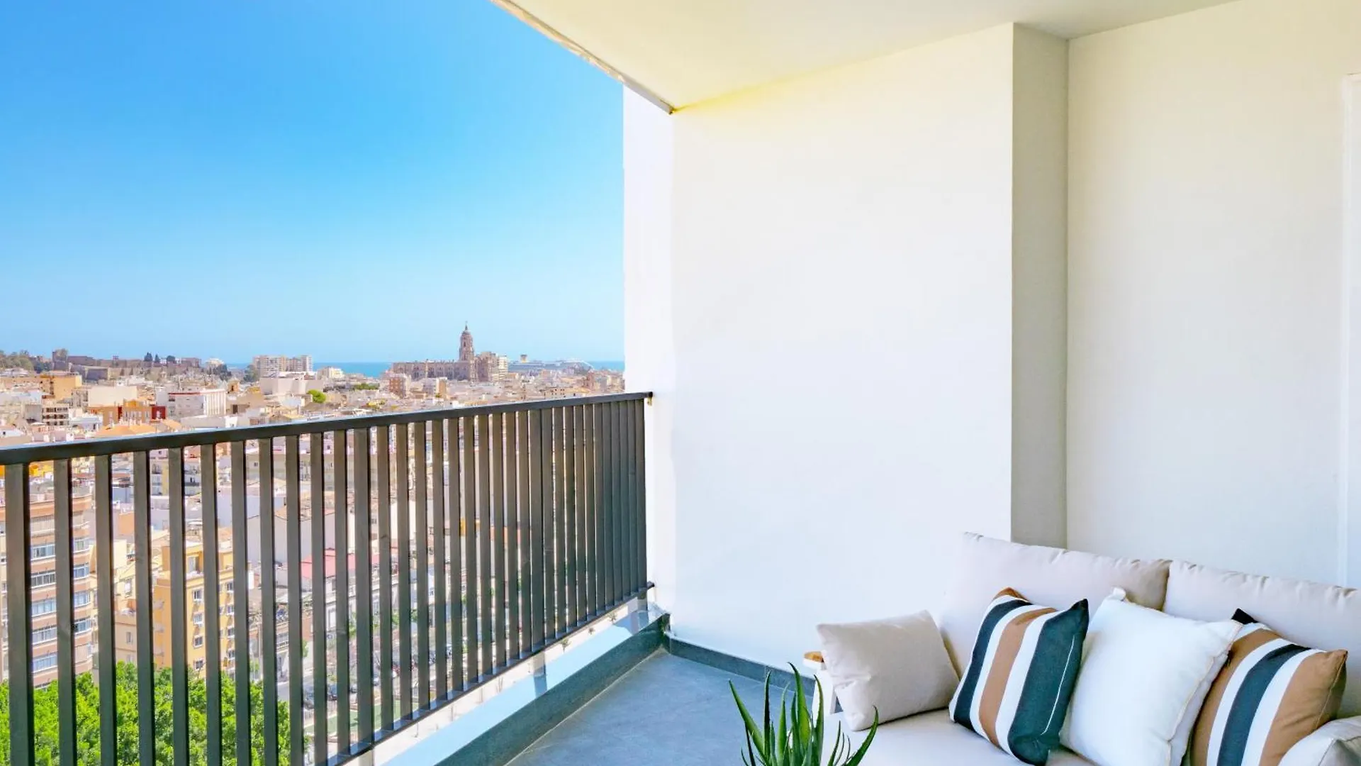 Cubo'S Luxury Urban Sky Apartment 12 Malaga