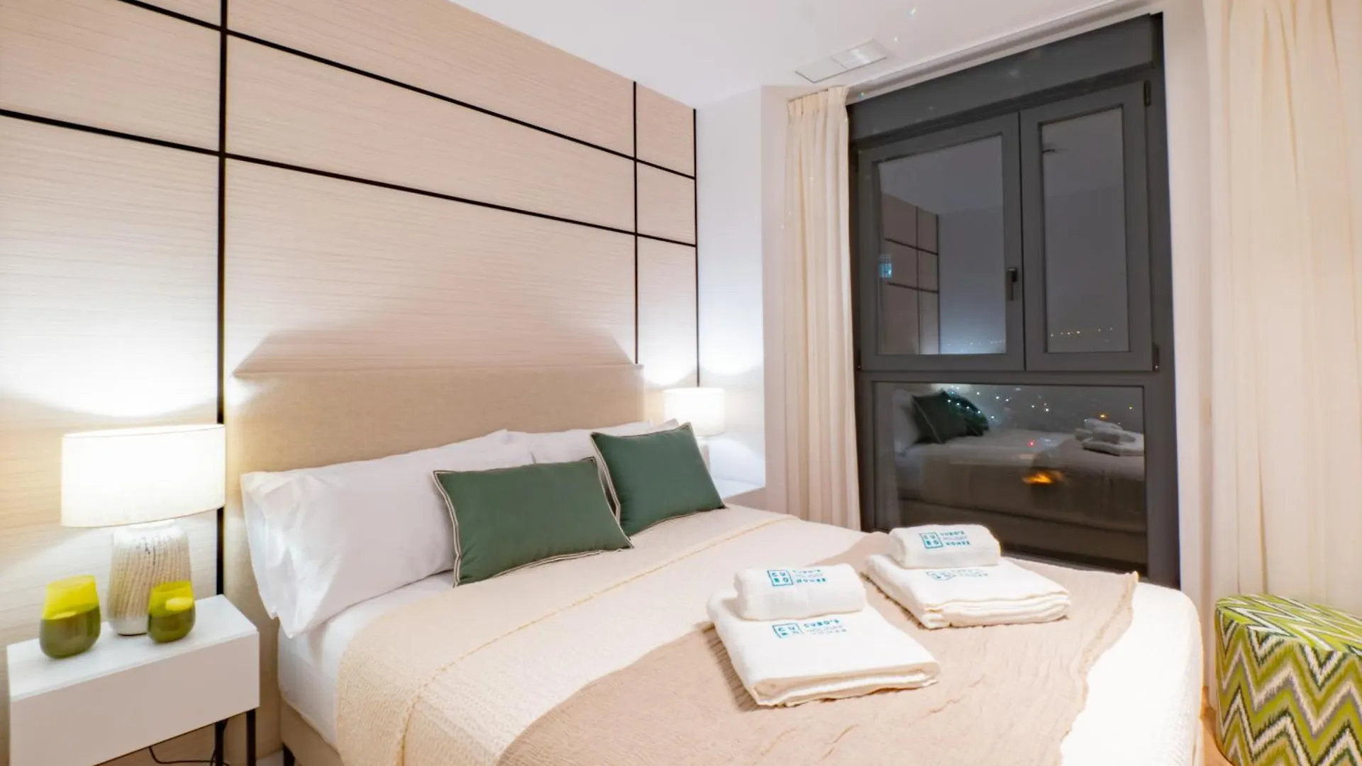 Cubo'S Luxury Urban Sky Apartment 12 Malaga