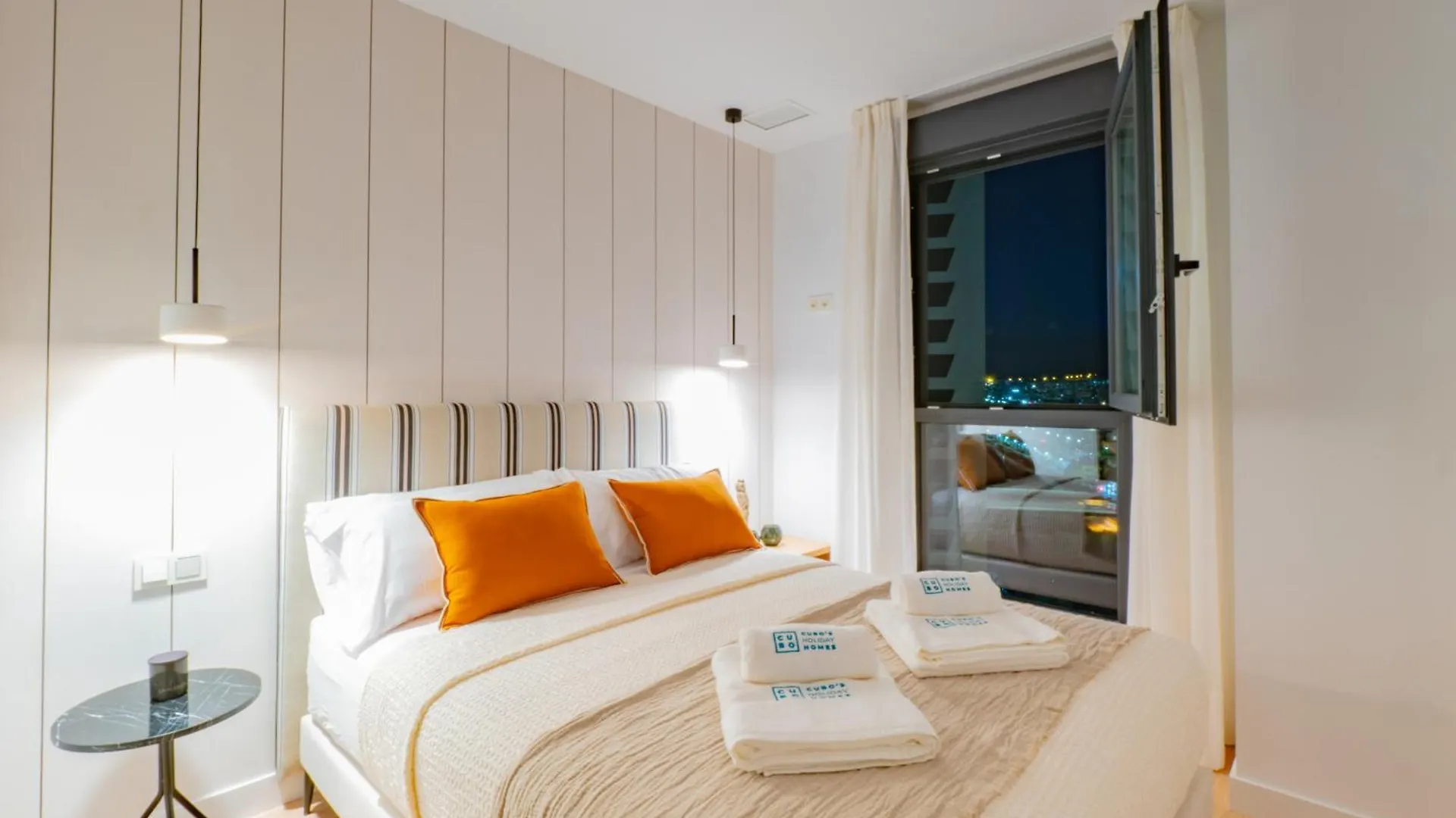 Cubo'S Luxury Urban Sky Apartment 12 Malaga