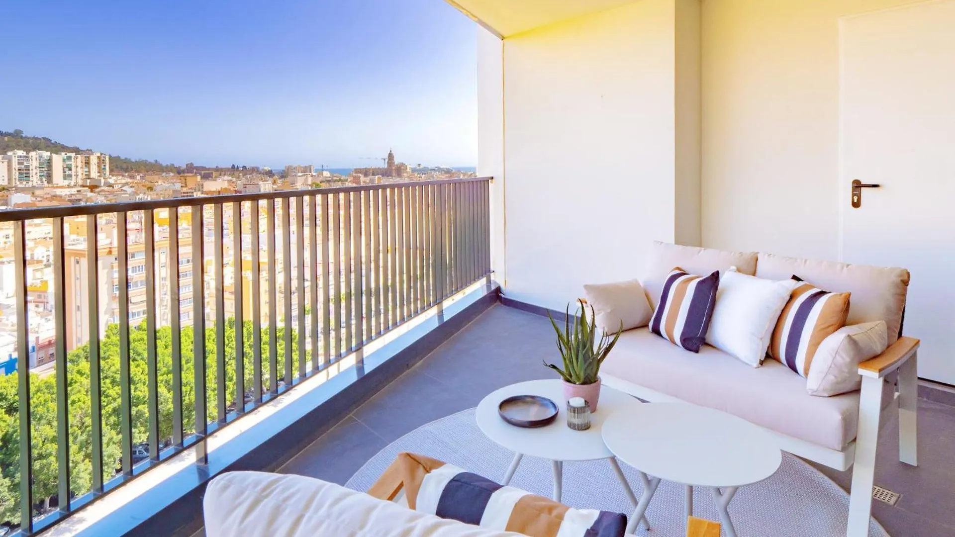 Cubo'S Luxury Urban Sky Apartment 12 Malaga